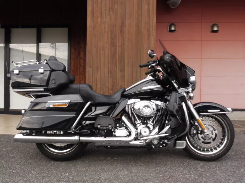 Harley-Davidson HARLEYFLHTK103
