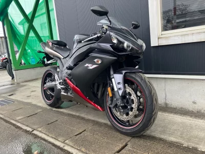 Yamaha YZF-R1
