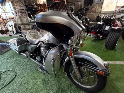 Harley-Davidson HARLEY FLHTCUI