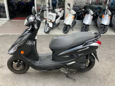 Yamaha AXIS Z