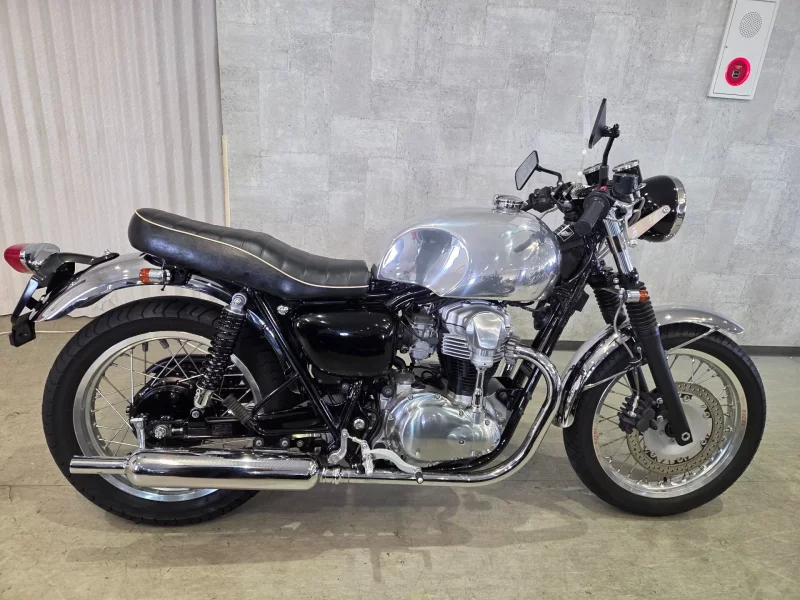 Kawasaki W400