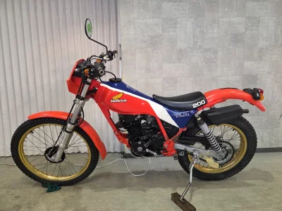Honda TLR200