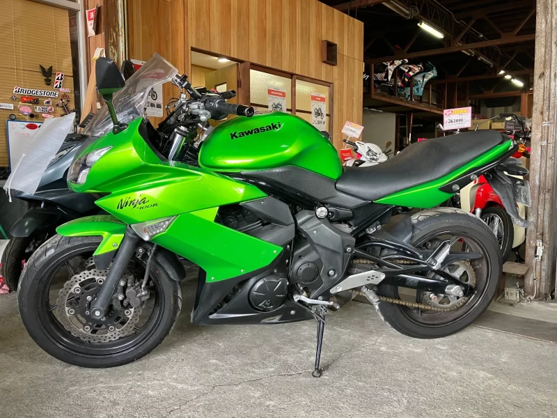Kawasaki Ninja 400R