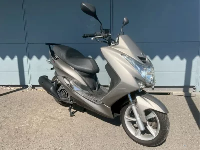 Yamaha MAJESTYS