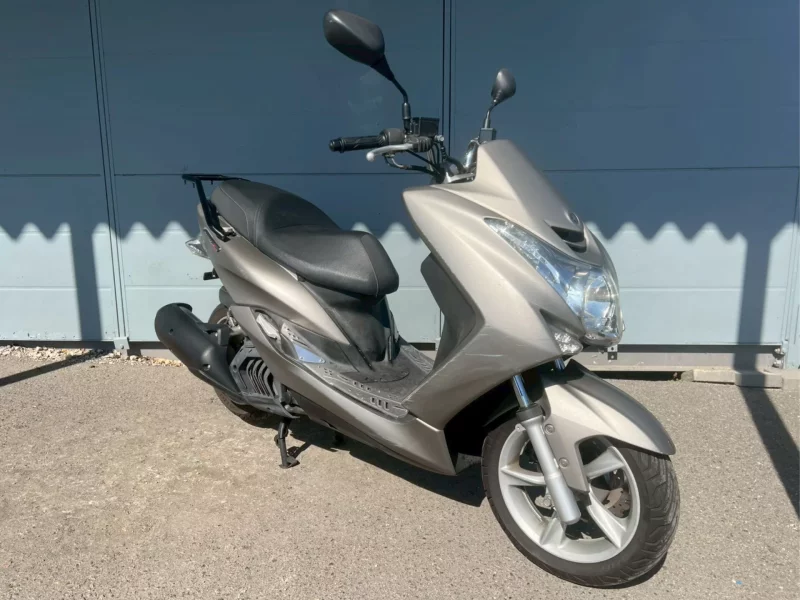 Yamaha MAJESTYS