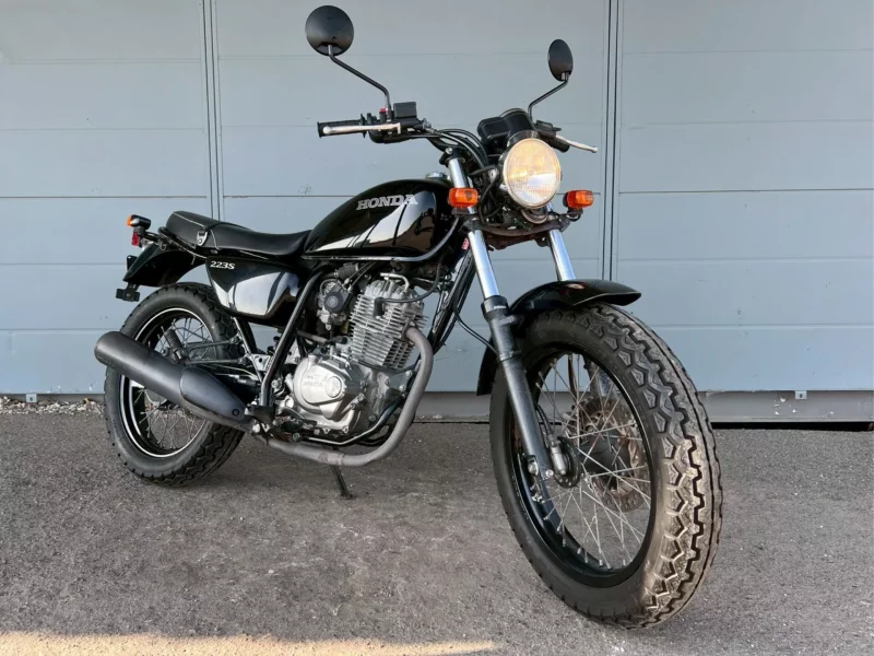 Honda CB223S