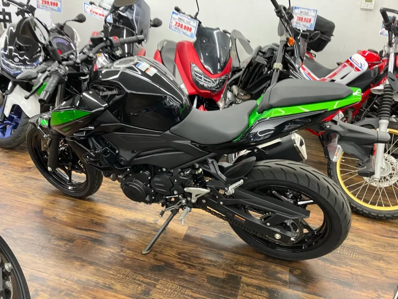 Kawasaki Z250