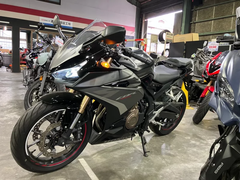 Honda CBR400R
