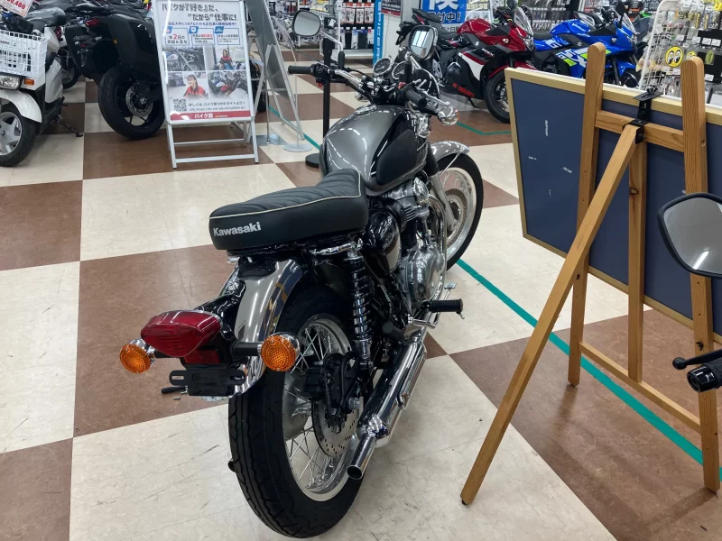 Kawasaki W800