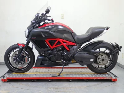 Ducati DUCATI DIAVEL CARBON