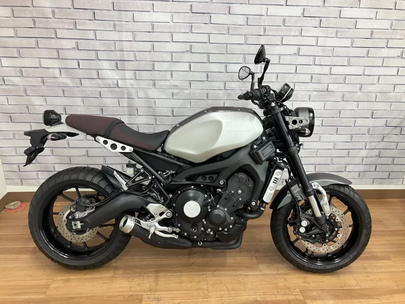 Yamaha XSR900