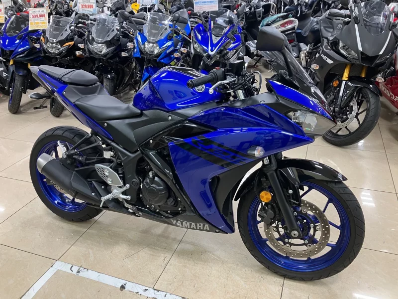 Yamaha YZF-R25 ABS