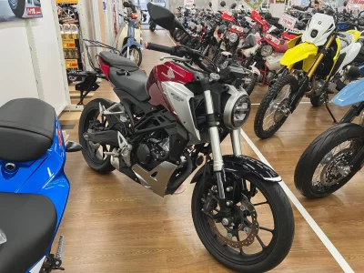 Honda CB125R