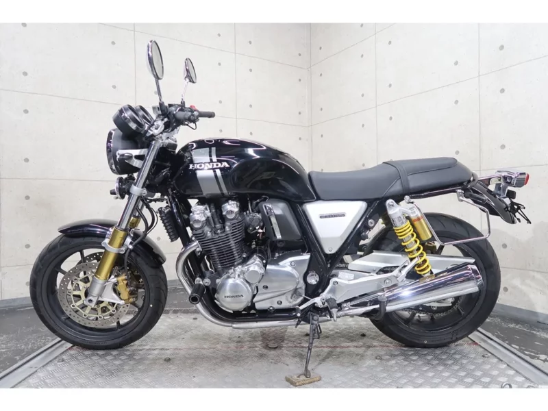 Honda CB1100RS