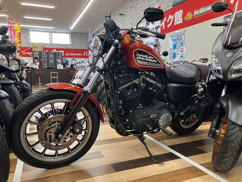 Harley-Davidson HARLEY XL883R ROADSTER
