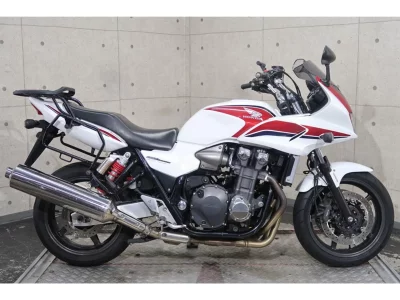 Honda CB1300 SUPER TOURING