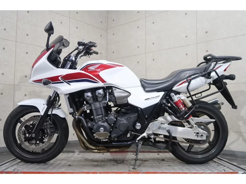 Honda CB1300 SUPER TOURING