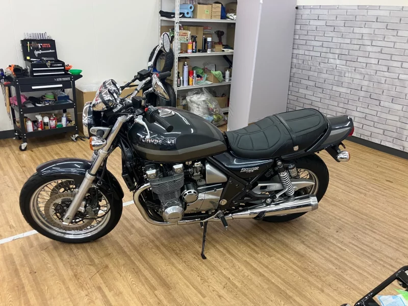 Kawasaki ZEPHYR1100RS