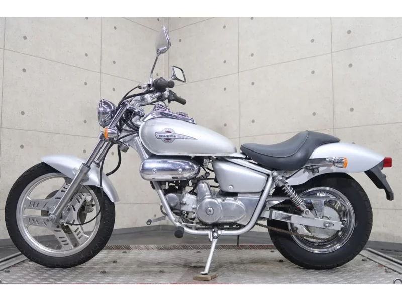 Honda MAGNA 50