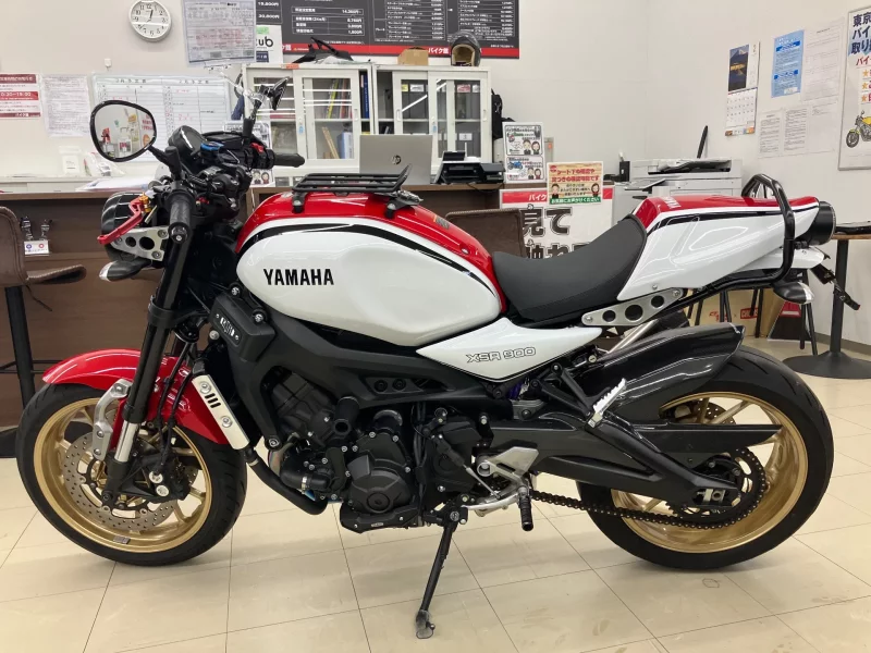 Yamaha XSR900
