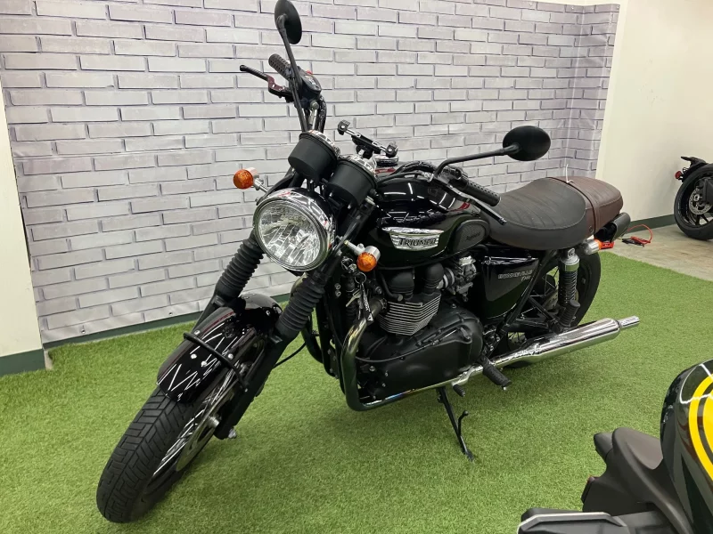 Triumph TRIUMPH BONNEVILLE T100
