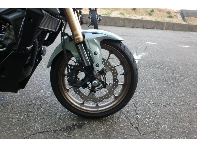 Honda CB125R