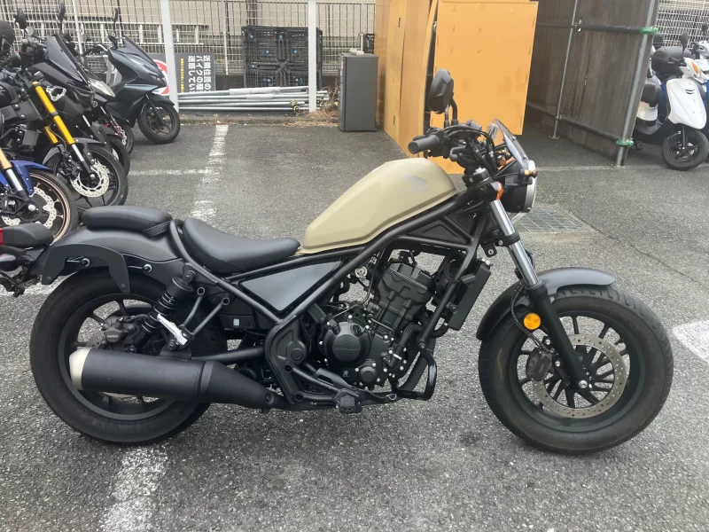 Honda REBEL