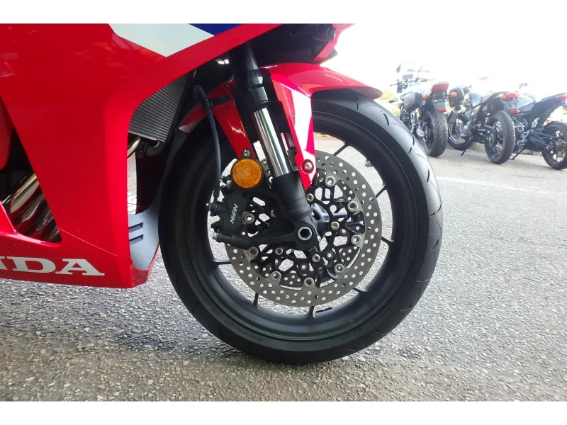 Honda CBR650R E-CLUTCH