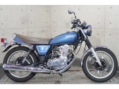 Yamaha SR400-1