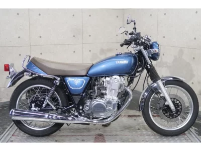 Yamaha SR400-1