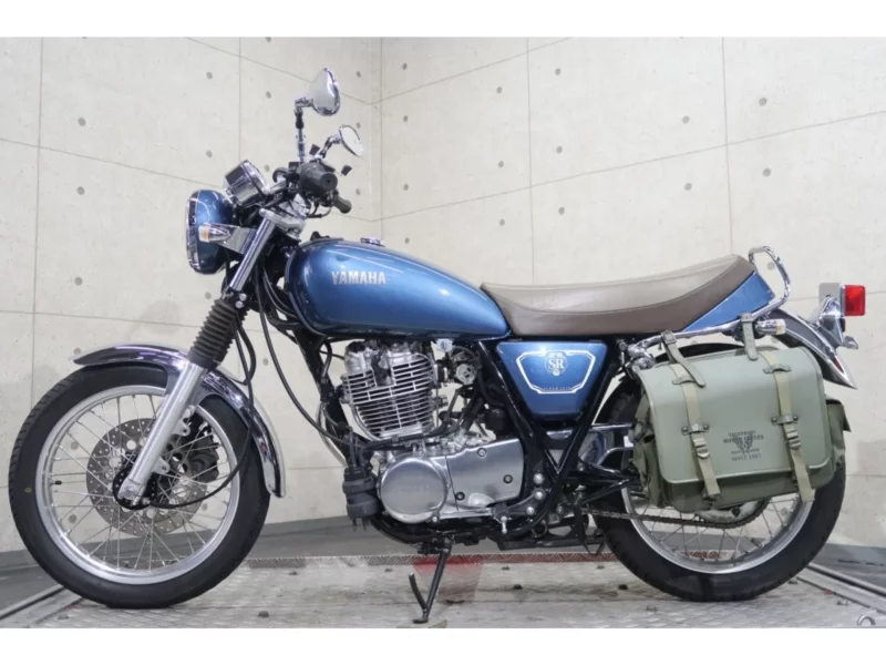 Yamaha SR400-1