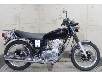 Yamaha SR400-1