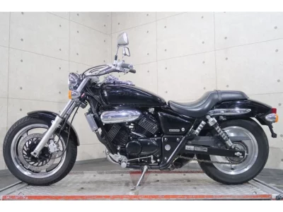 Honda V-TWIN MAGNA