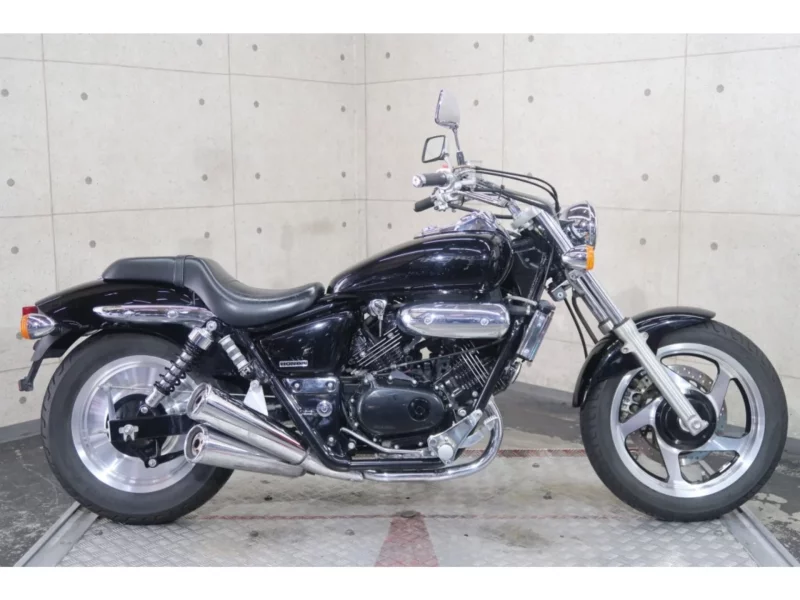 Honda V-TWIN MAGNA