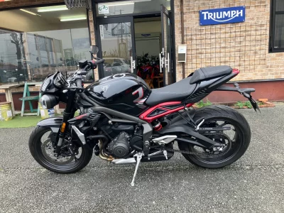 Triumph TRIUMPH STREET TRIPLE R LOW