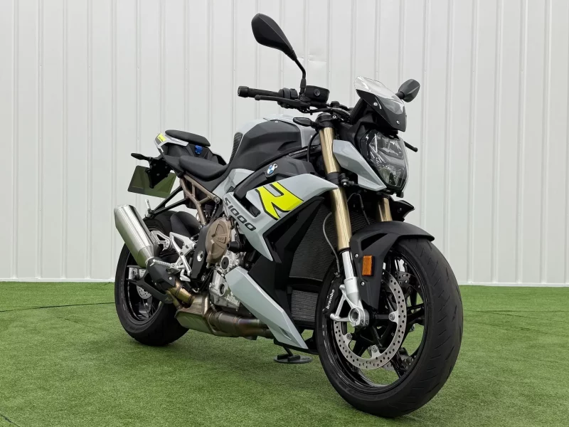 BMW BMW S1000R