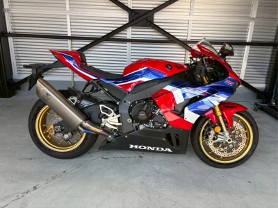Honda CBR1000RR-R FB SP