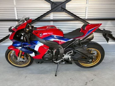 Honda CBR1000RR-R FB SP