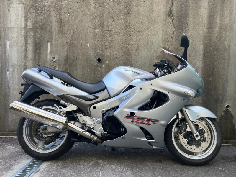 Kawasaki ZZR1200