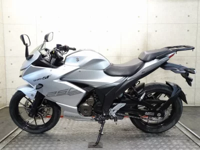Suzuki JIKUSA-SF250