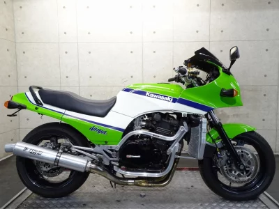 Kawasaki GPZ900R