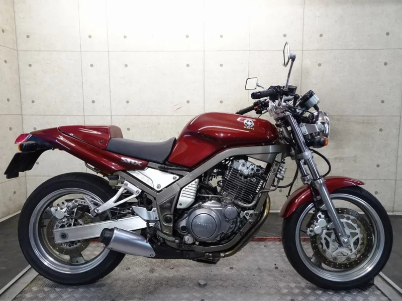 Yamaha SRX600-1