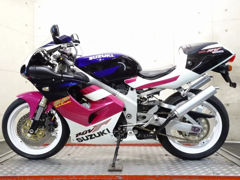 Suzuki RGV250
