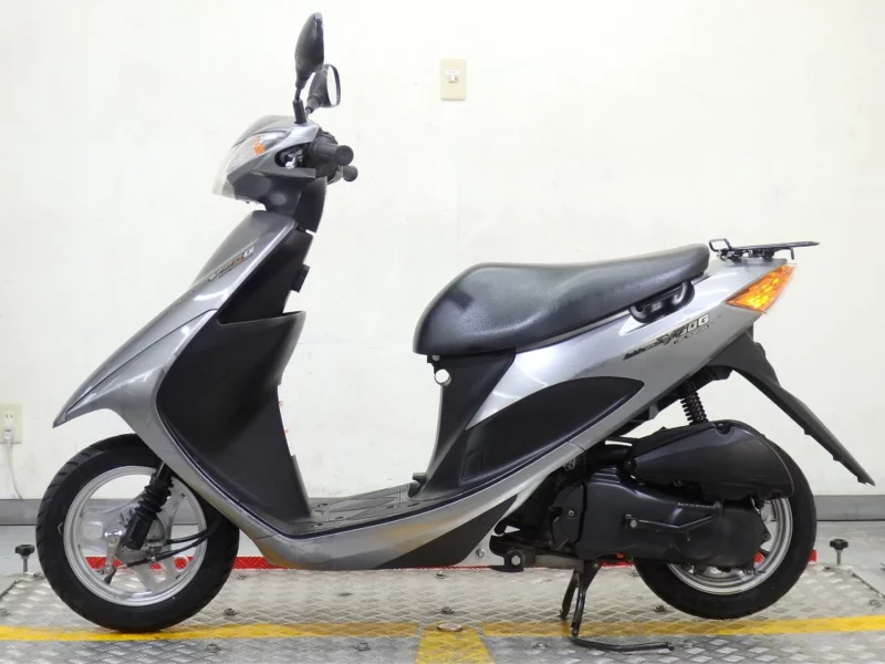 Suzuki ADDRESS V50