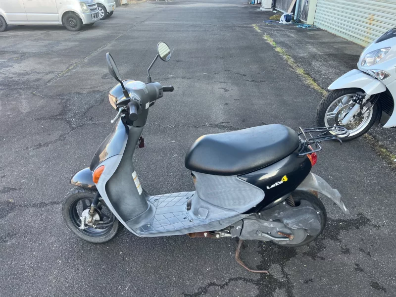 Suzuki LET S4