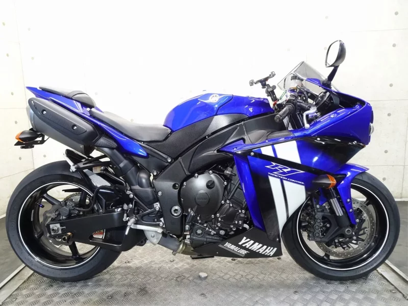 Yamaha YZF-R1