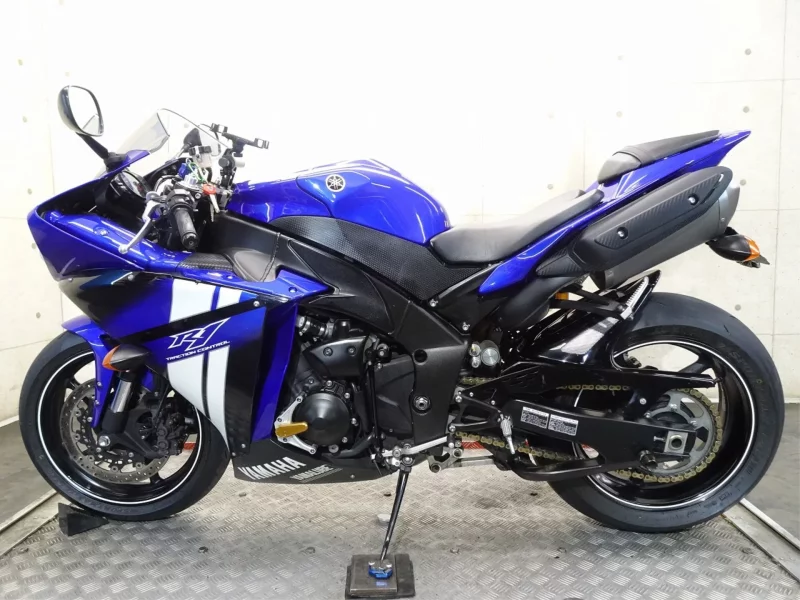 Yamaha YZF-R1