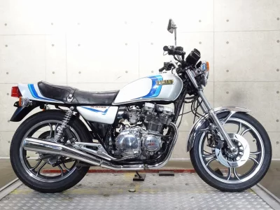 Yamaha XJ400