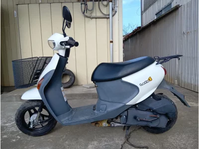 Suzuki LET S4