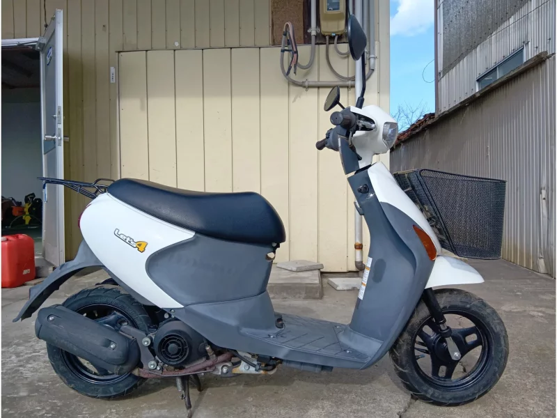 Suzuki LET S4